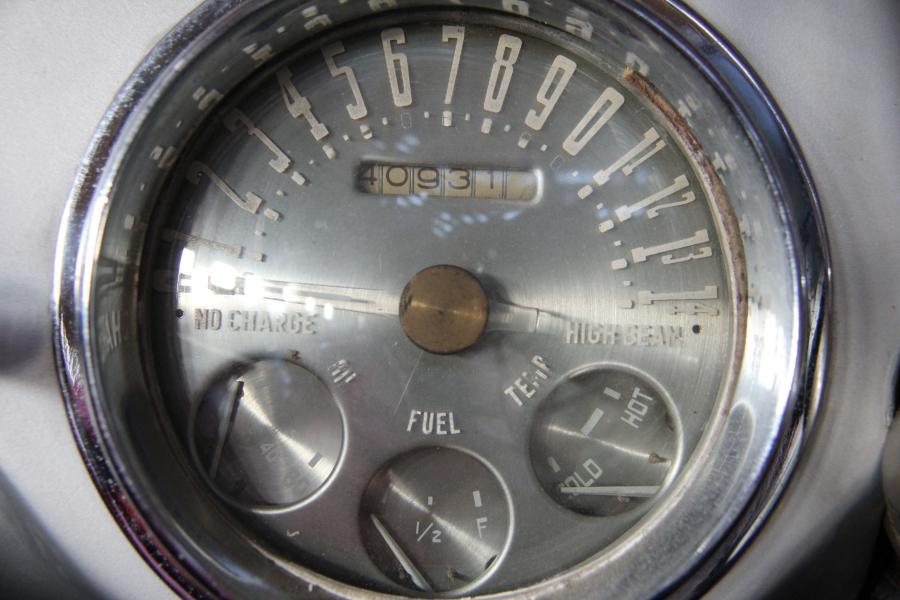 Панель приборов Nash-Healey Convertible 1952 года  (фото 8 из 15)